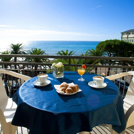 Hotel Lido Pietra Ligure Exterior foto