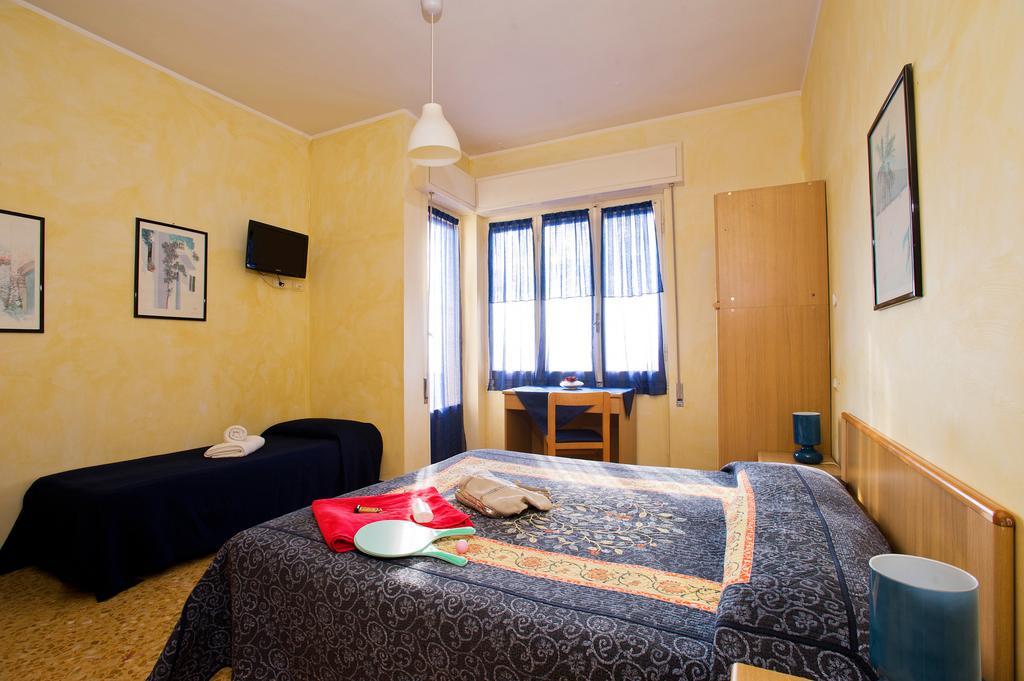 Hotel Lido Pietra Ligure Zimmer foto